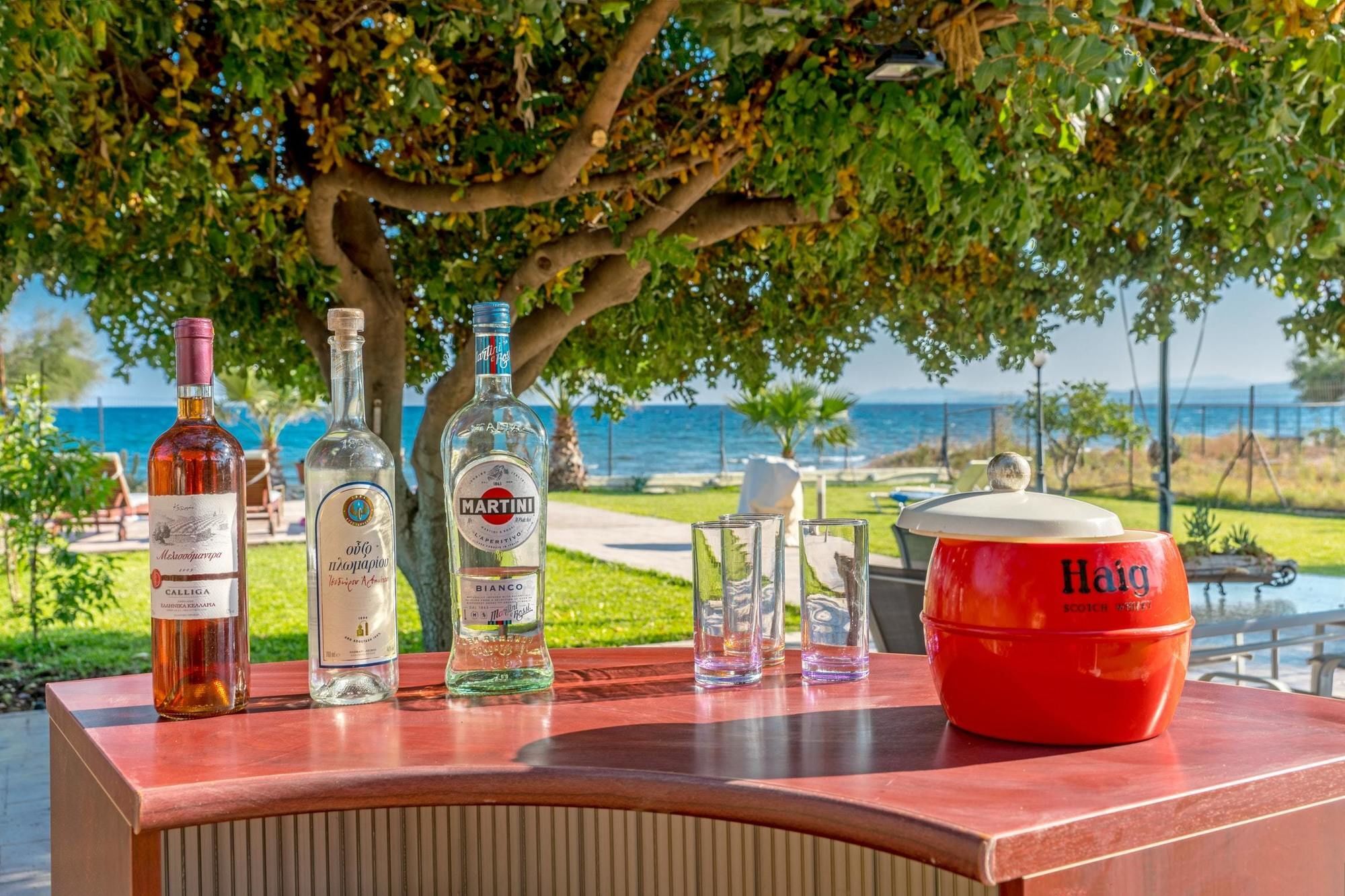 Maria'S Seaside Villa - House With 3 Rooms In Marathon, With Wonderful Exterior foto