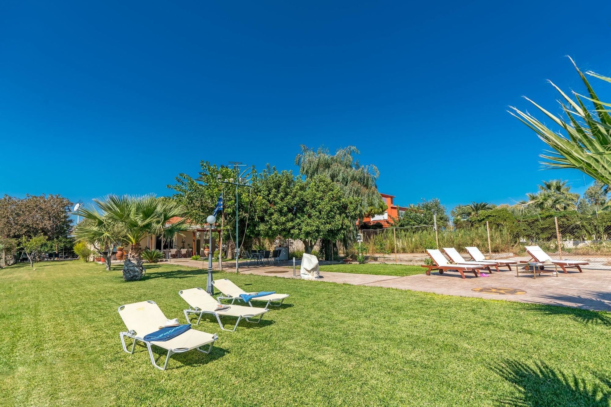 Maria'S Seaside Villa - House With 3 Rooms In Marathon, With Wonderful Exterior foto