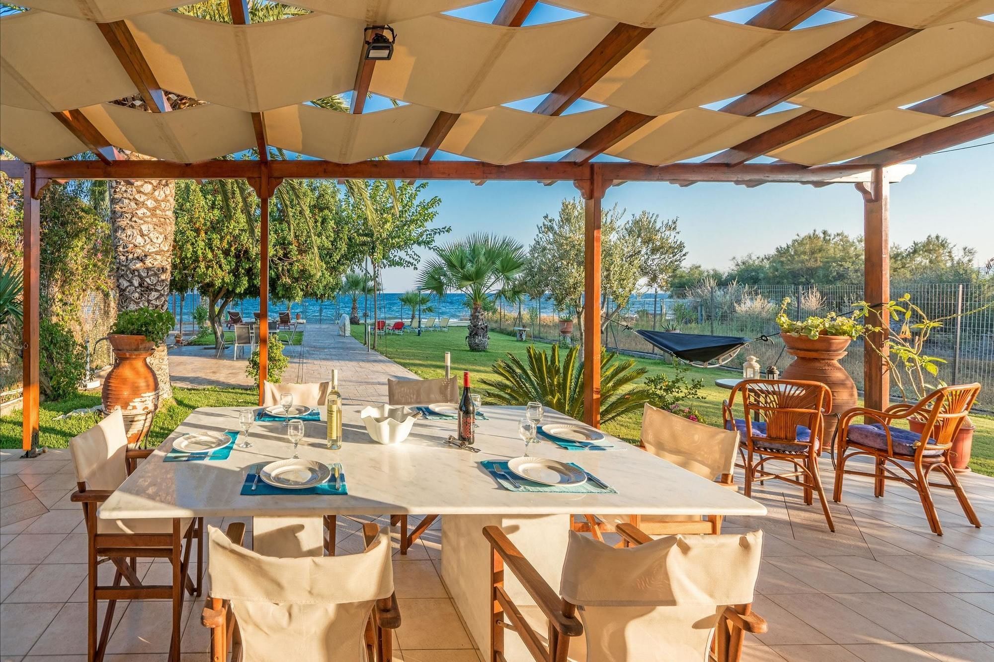 Maria'S Seaside Villa - House With 3 Rooms In Marathon, With Wonderful Exterior foto
