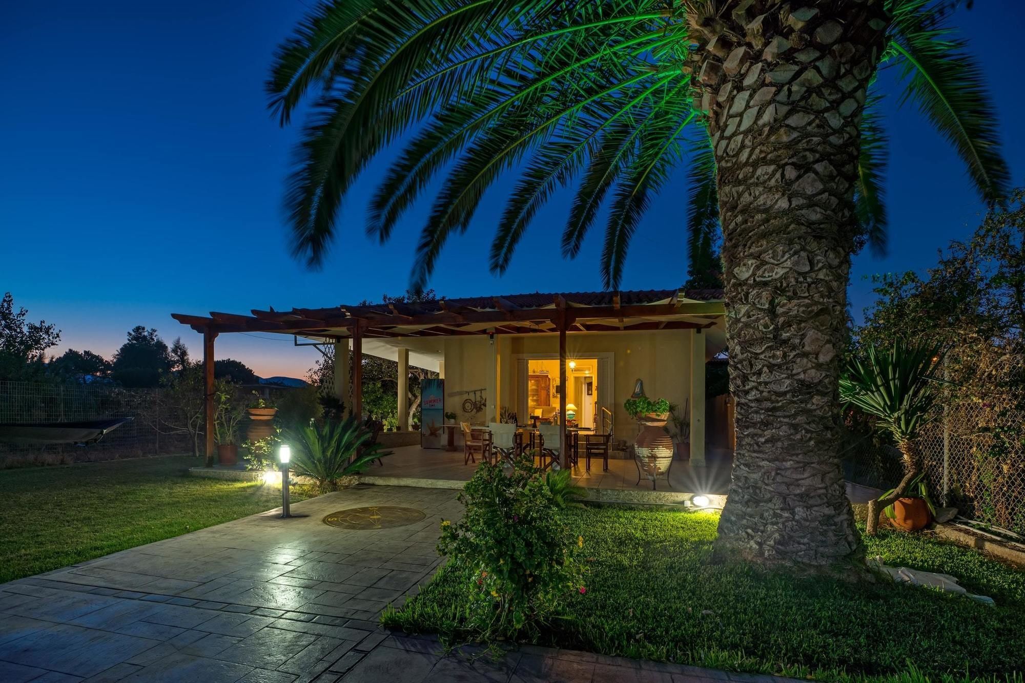 Maria'S Seaside Villa - House With 3 Rooms In Marathon, With Wonderful Exterior foto